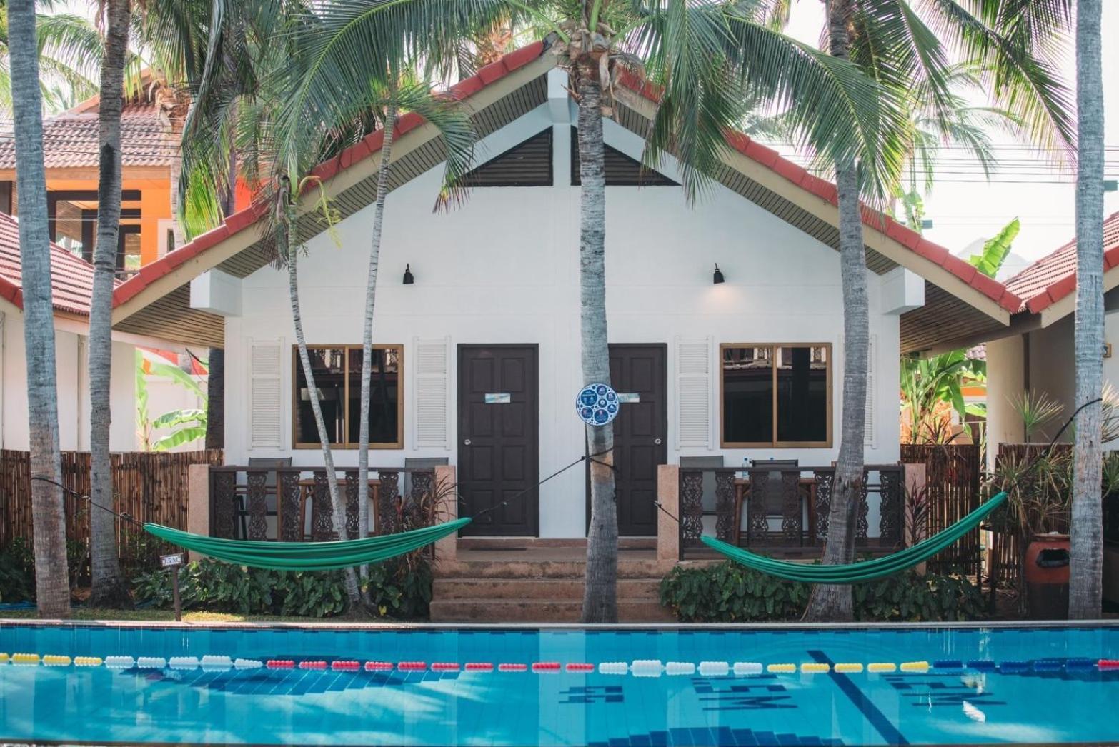 Dolphin Bay Station touristique Sam Roi Yot