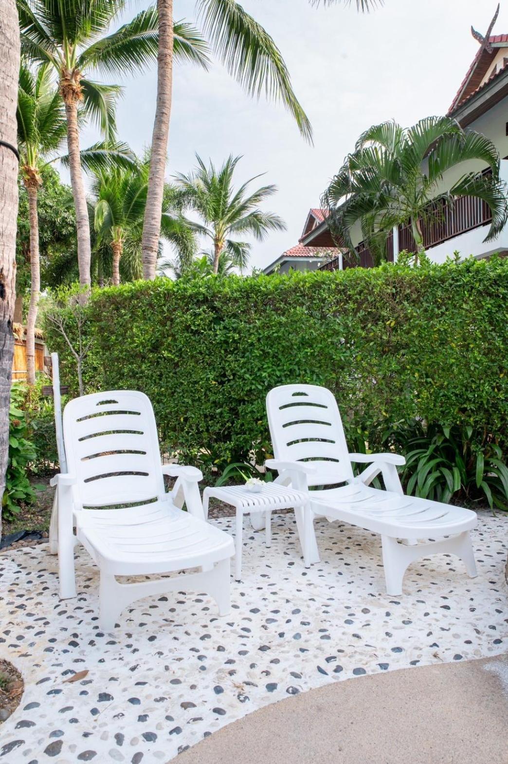 Dolphin Bay 3*